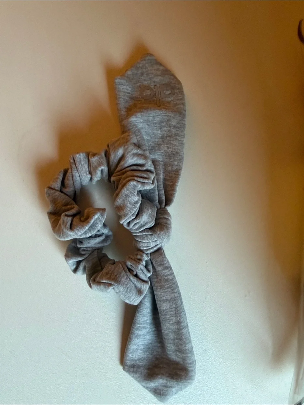 ALO Gray Hair Scrunchie Scarf for Women - Neutral Gray Accessory